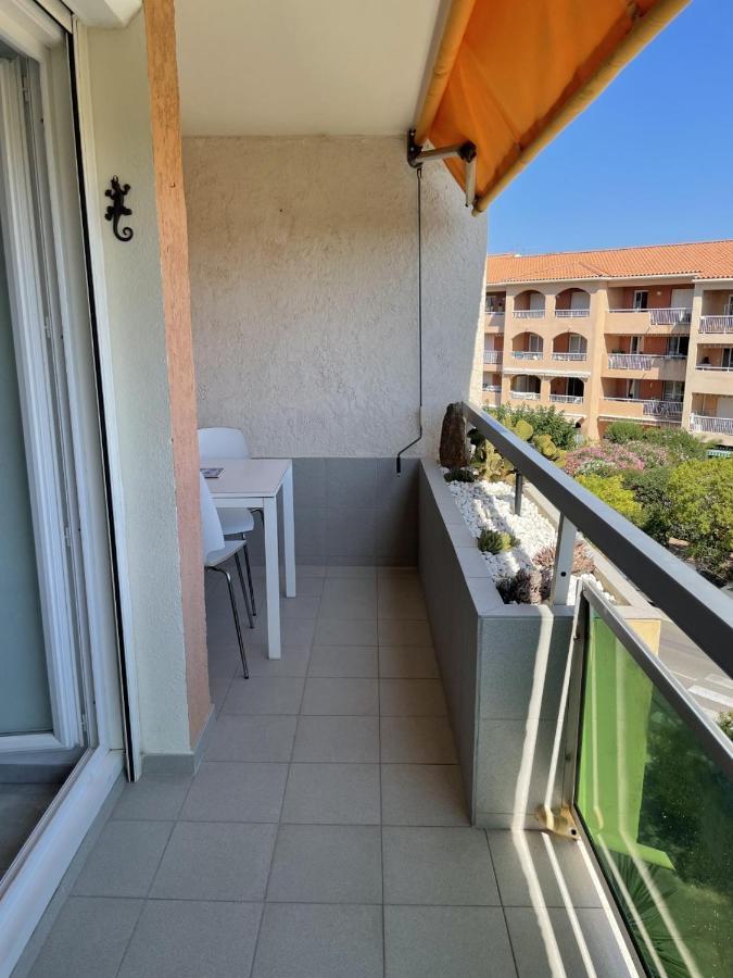 Bormes-Les-Mimosas - Appart 25M2 Avec Balcon - 4P Exterior photo
