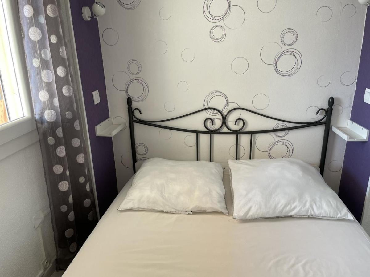 Bormes-Les-Mimosas - Appart 25M2 Avec Balcon - 4P Exterior photo